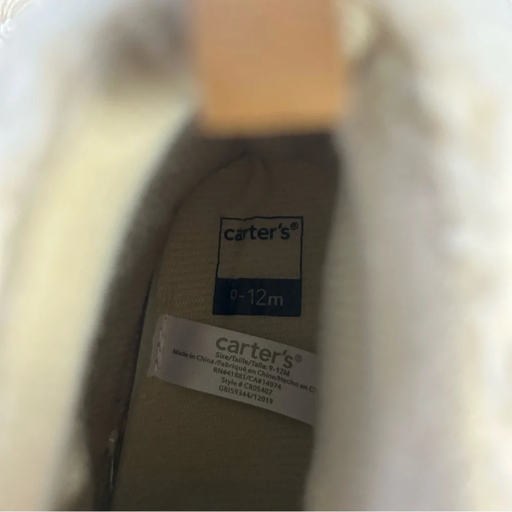 Carter’s Baby Duck Boots Size 9-12 Months